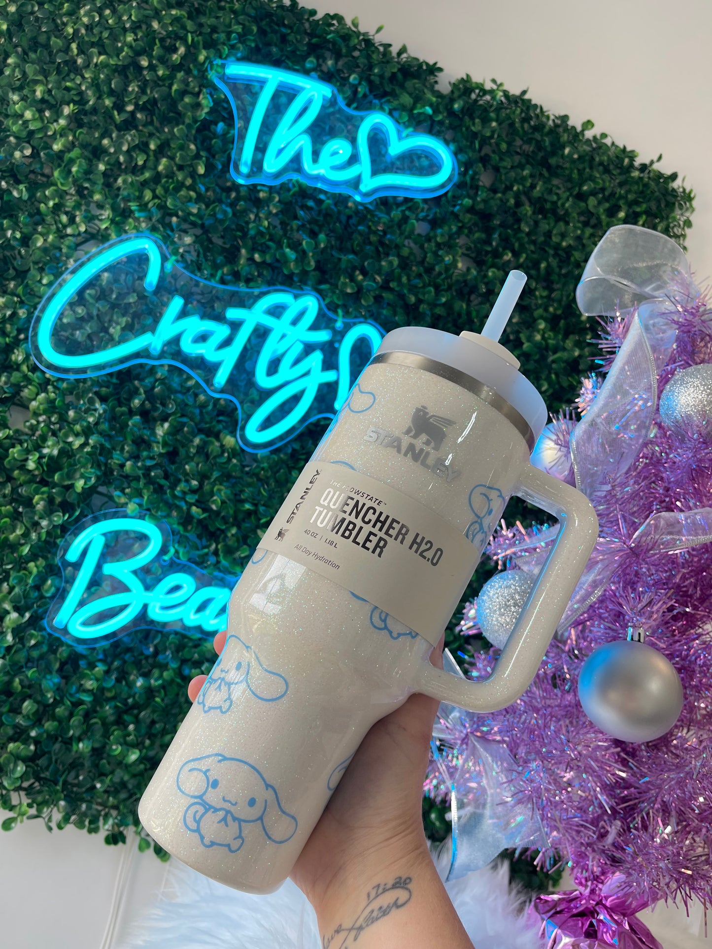 Cute Cinnamon Roll Custom Glitter Tumbler