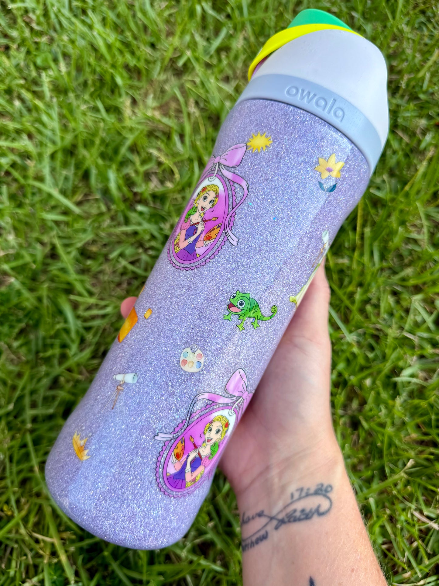 24oz Owala Tangled Swirl Ready to Ship