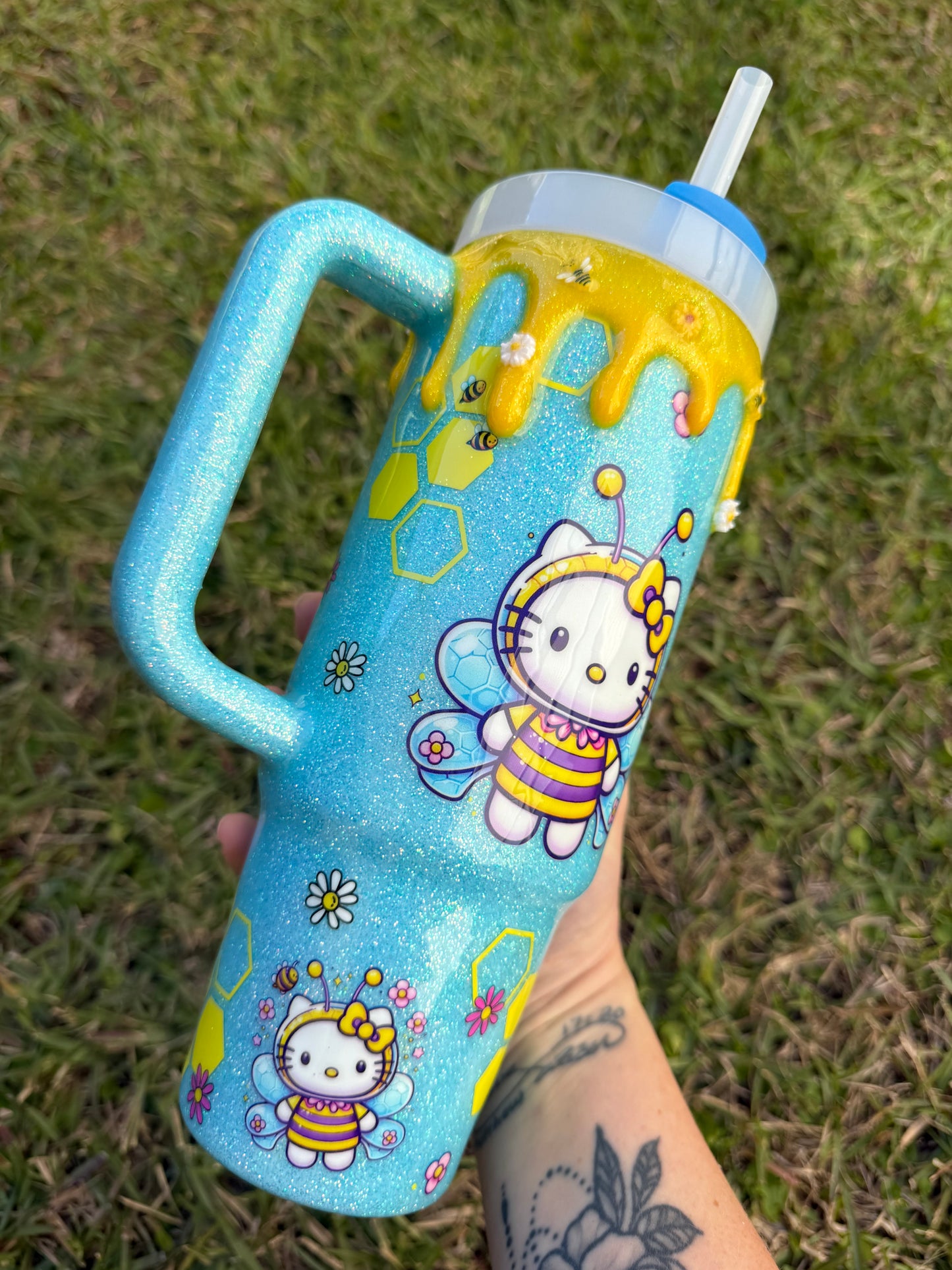 HK Honey Bee Glitter Tumbler