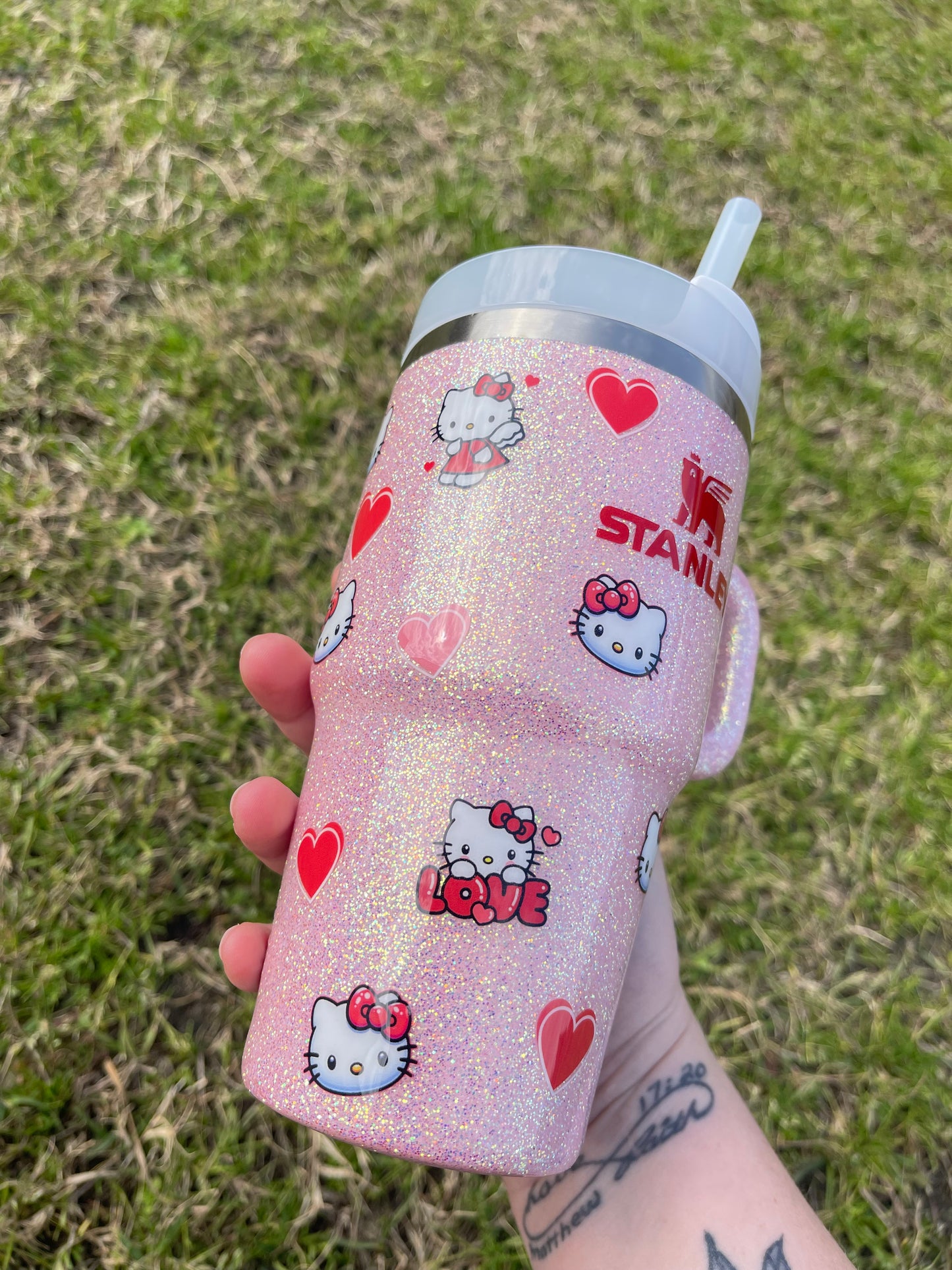 HK Valentine Glitter Tumbler *VERY LIMITED*
