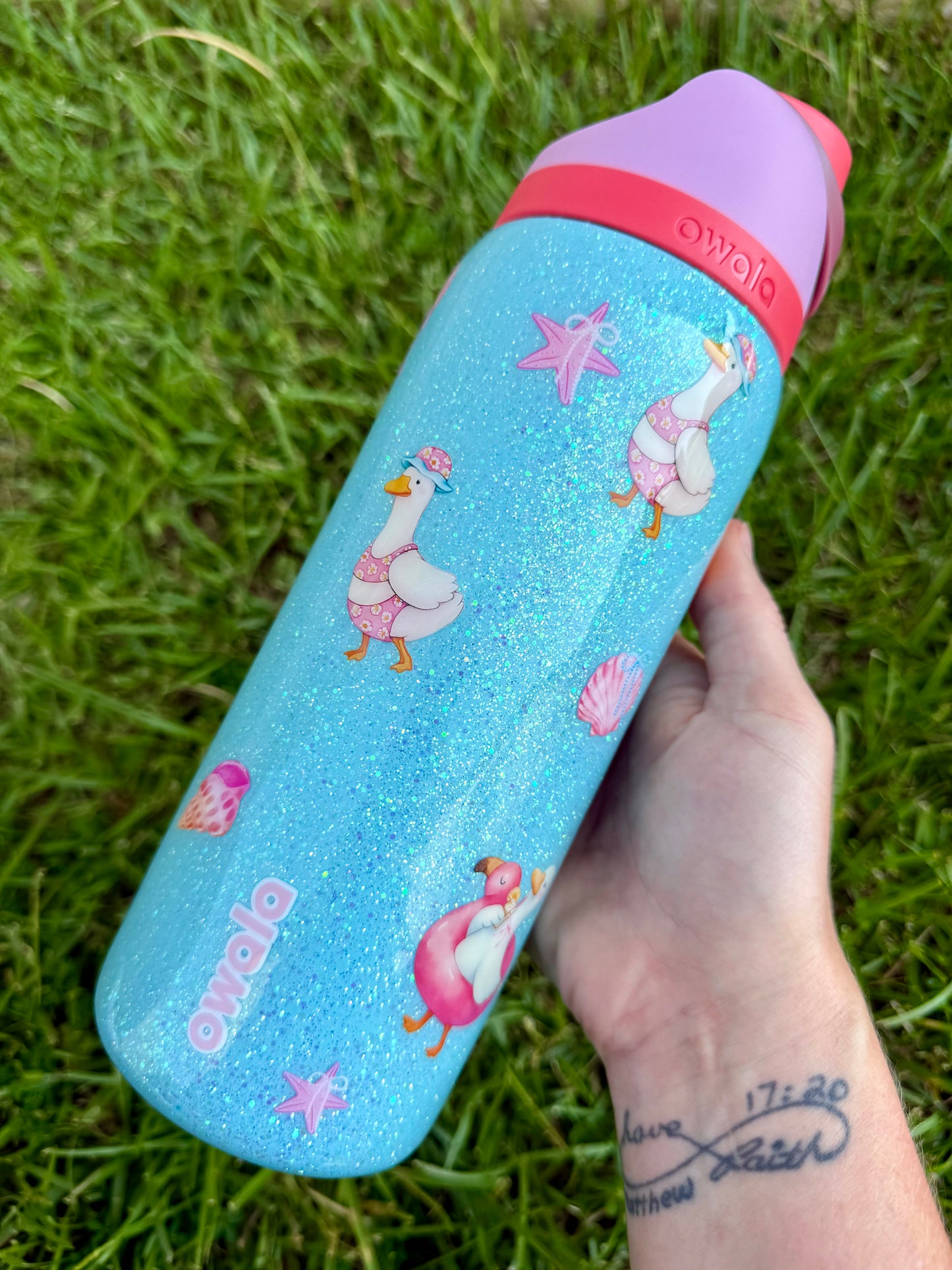 32oz Owala Pool Geese Ready to Ship