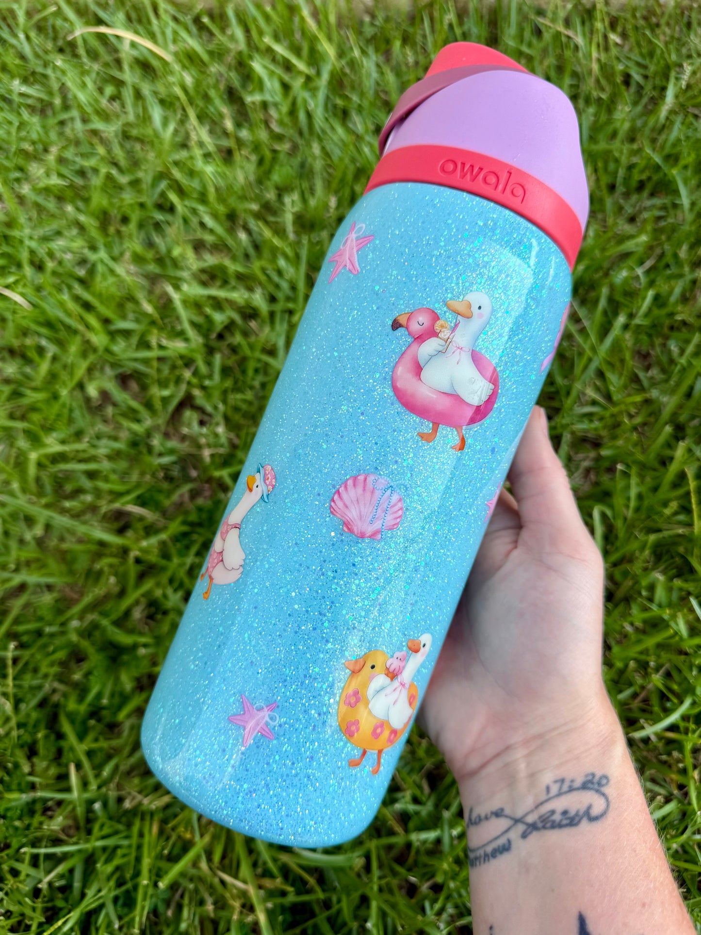 32oz Owala Pool Geese Ready to Ship