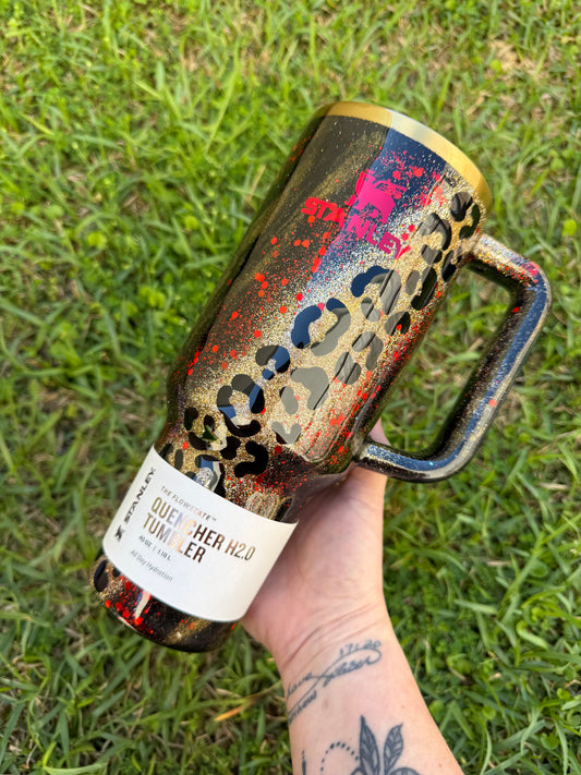 Black/Red Gold Leopard Glitter Tumbler