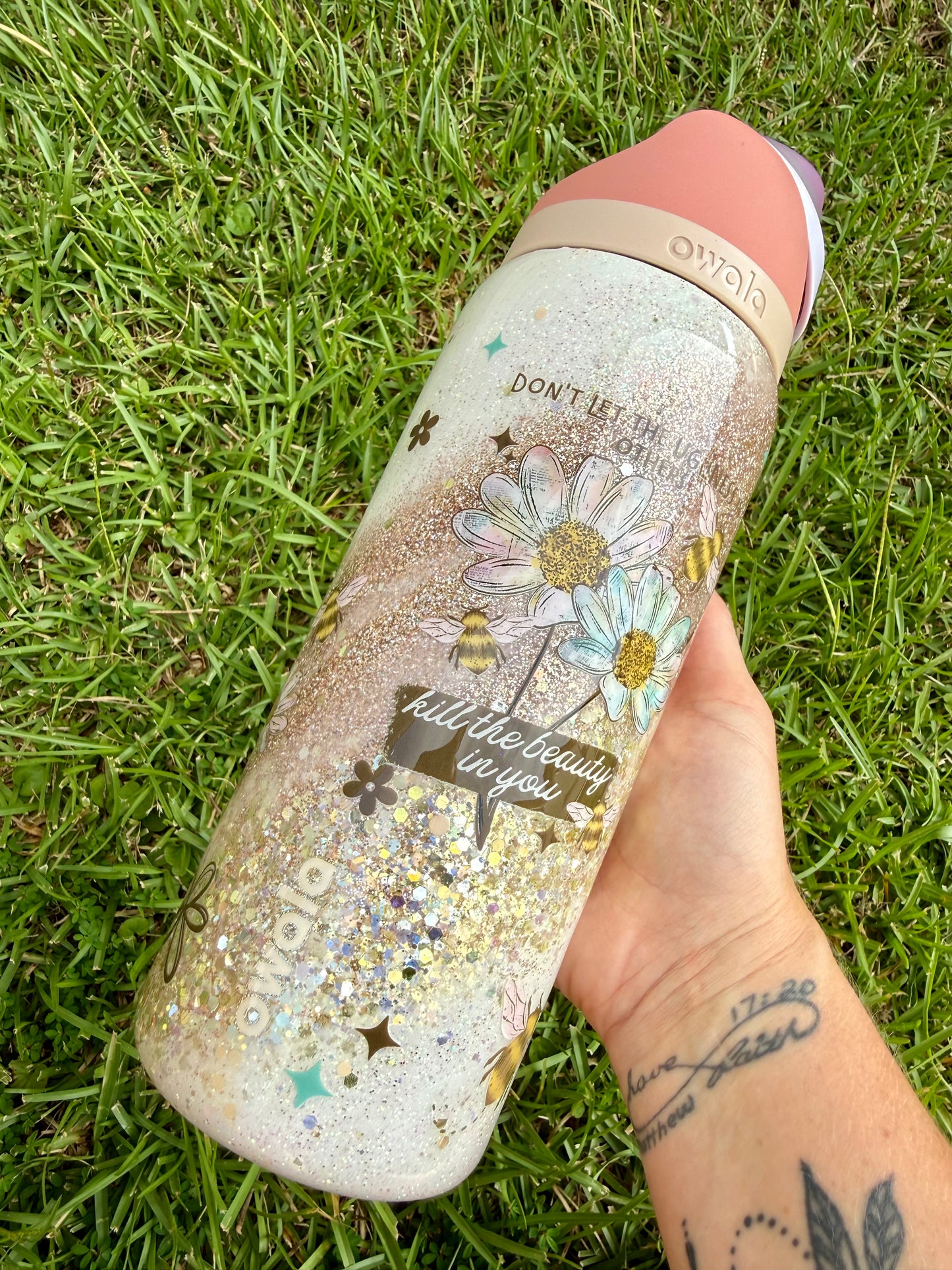 32oz Owala Golden Kindness Swirl Ready to Ship