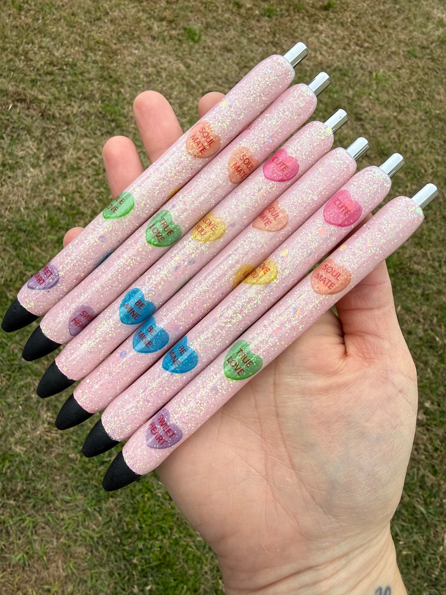 Conversation Heart Epoxy Glitter Pen!