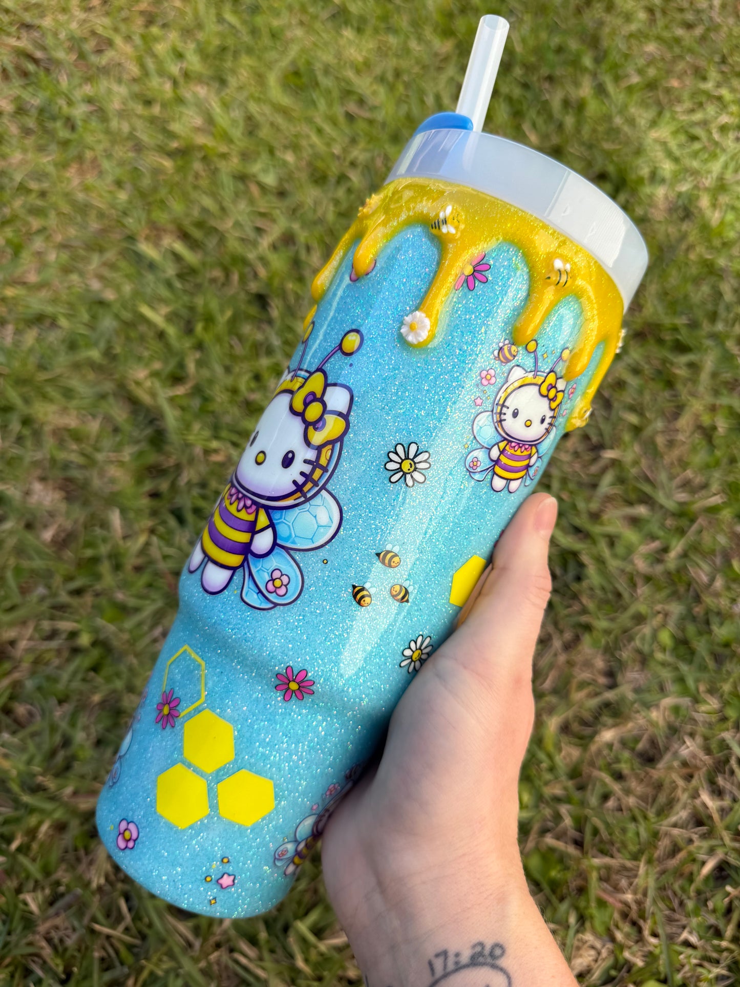 HK Honey Bee Glitter Tumbler