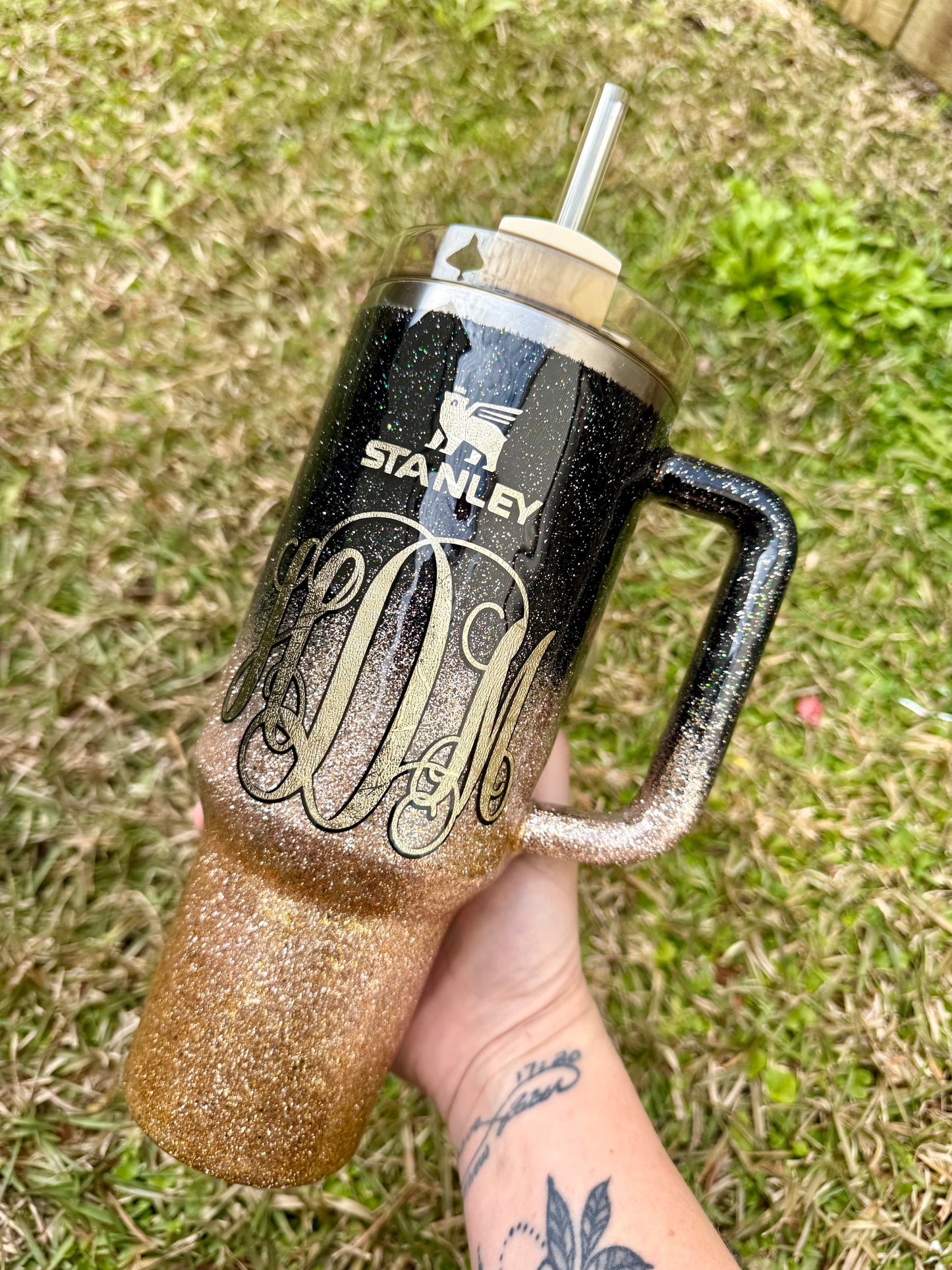 Black and Gold Ombre Glitter Tumbler