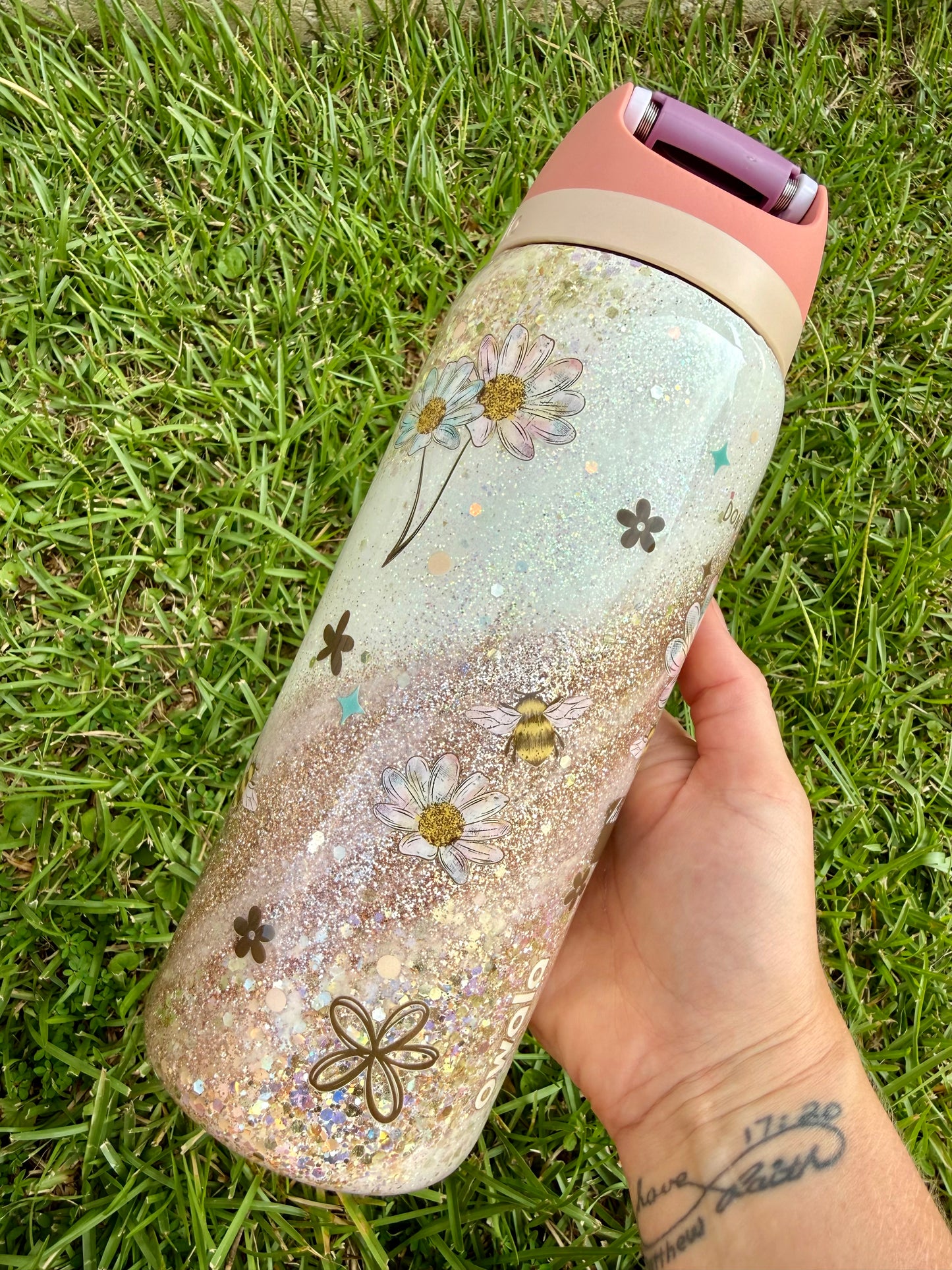 32oz Owala Golden Kindness Swirl Ready to Ship