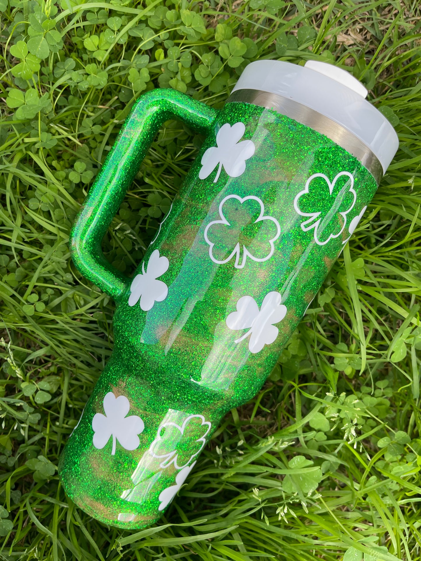 Green and Gold Shamrock Glitter Tumbler