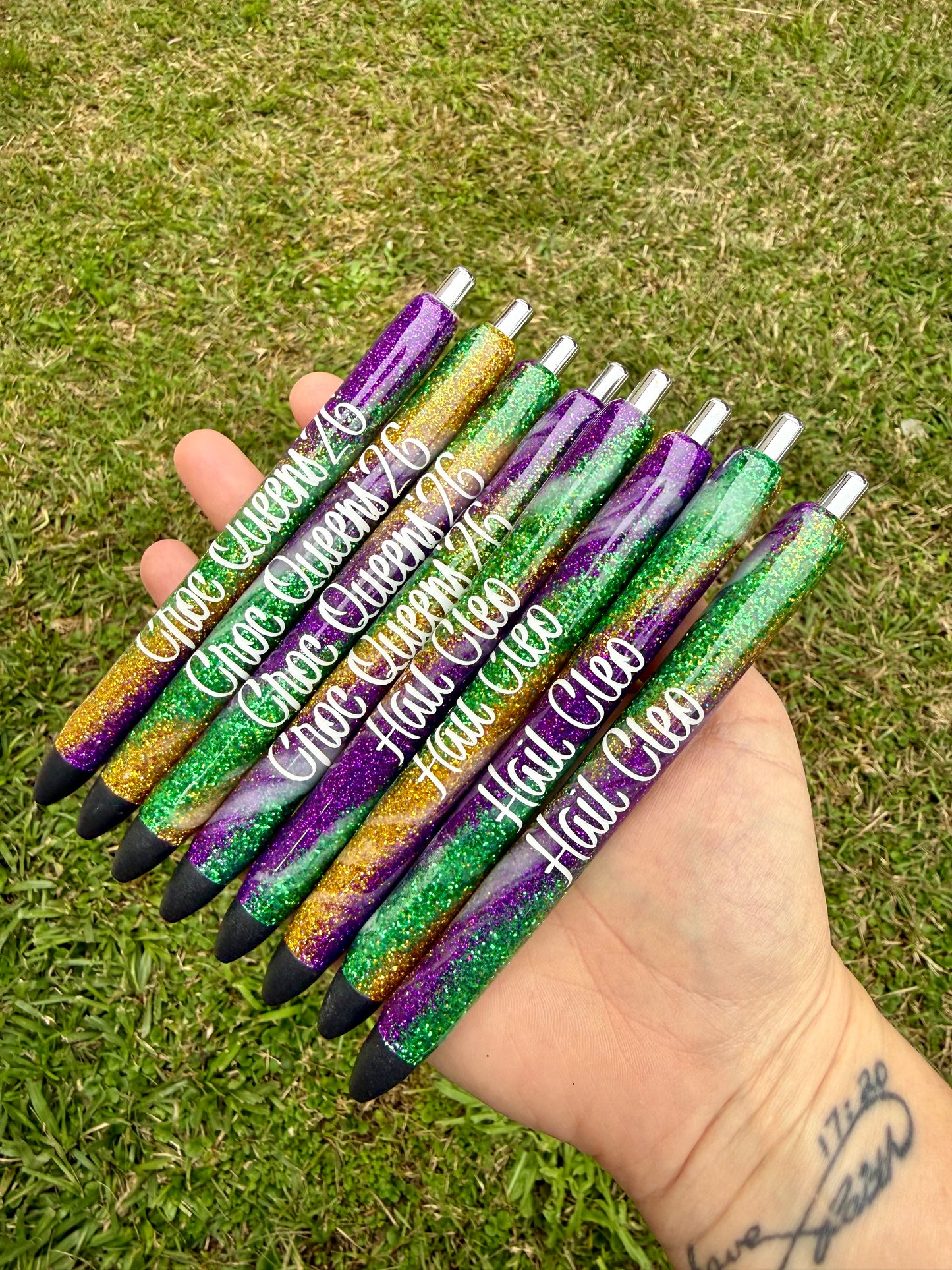 Mardi Gras Swirl Epoxy Glitter Pen!