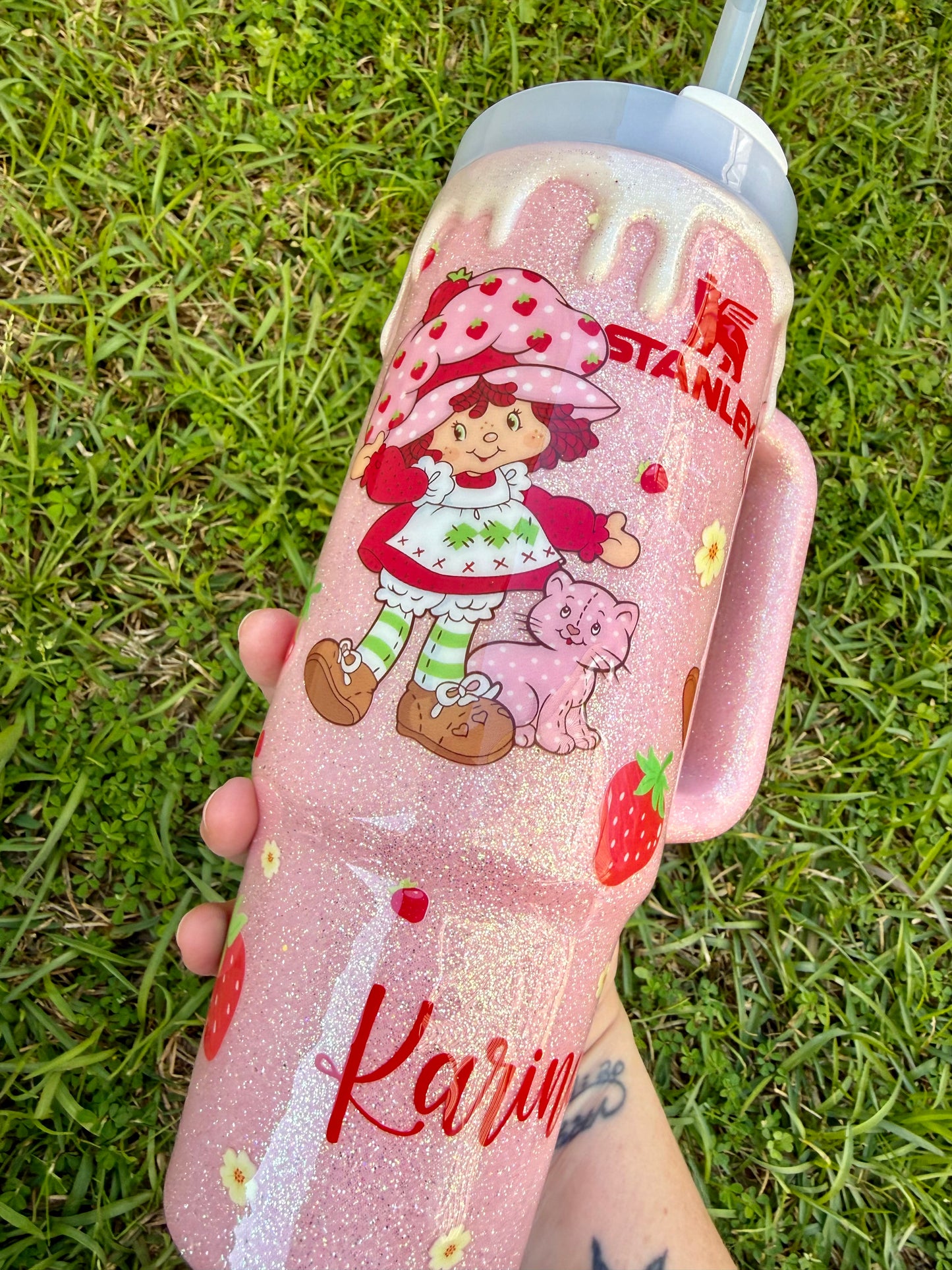 🍓 Shortcake Glitter Tumbler