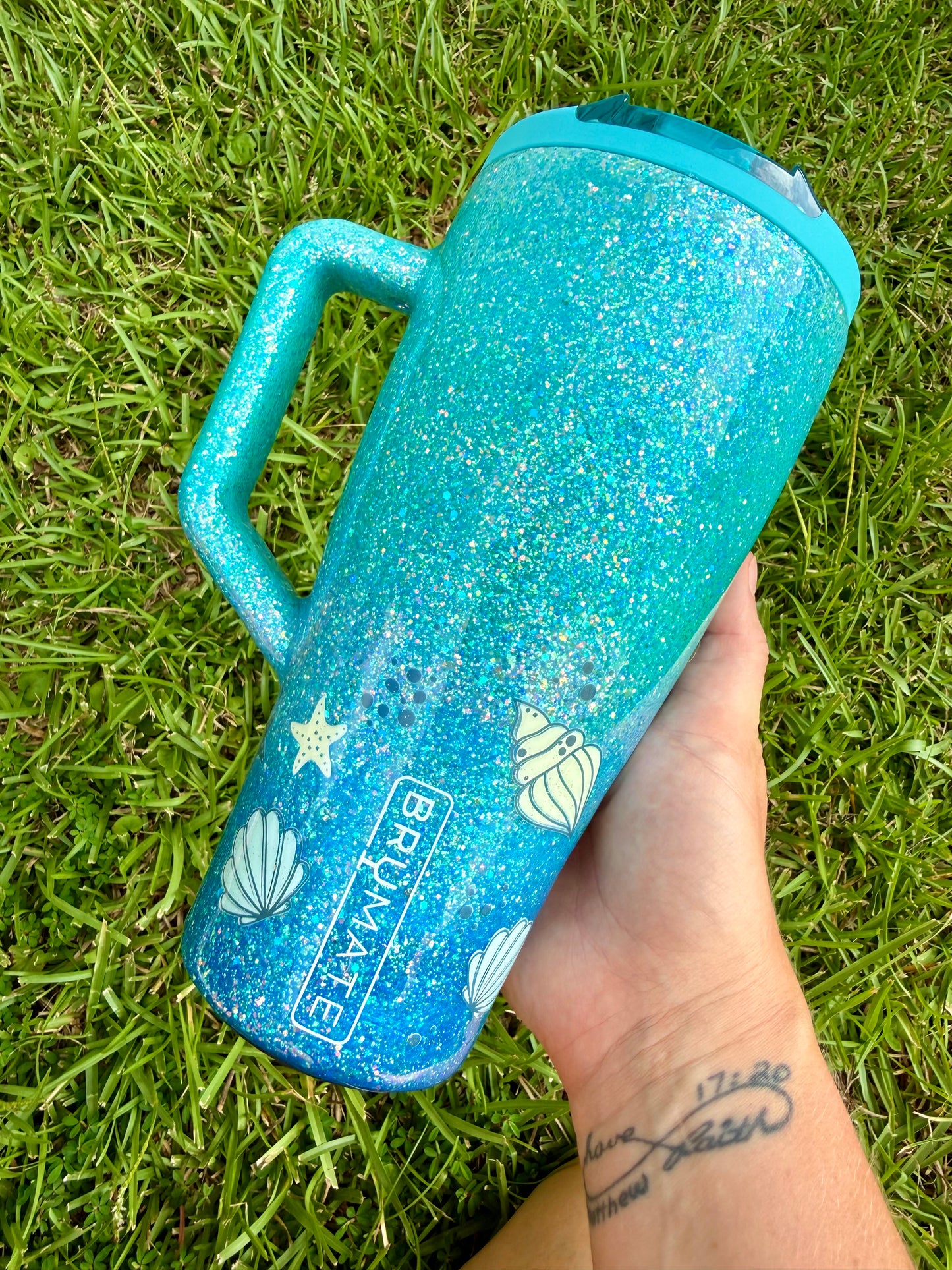 30oz Brumate Era Flip Beach Shells Ready to Ship