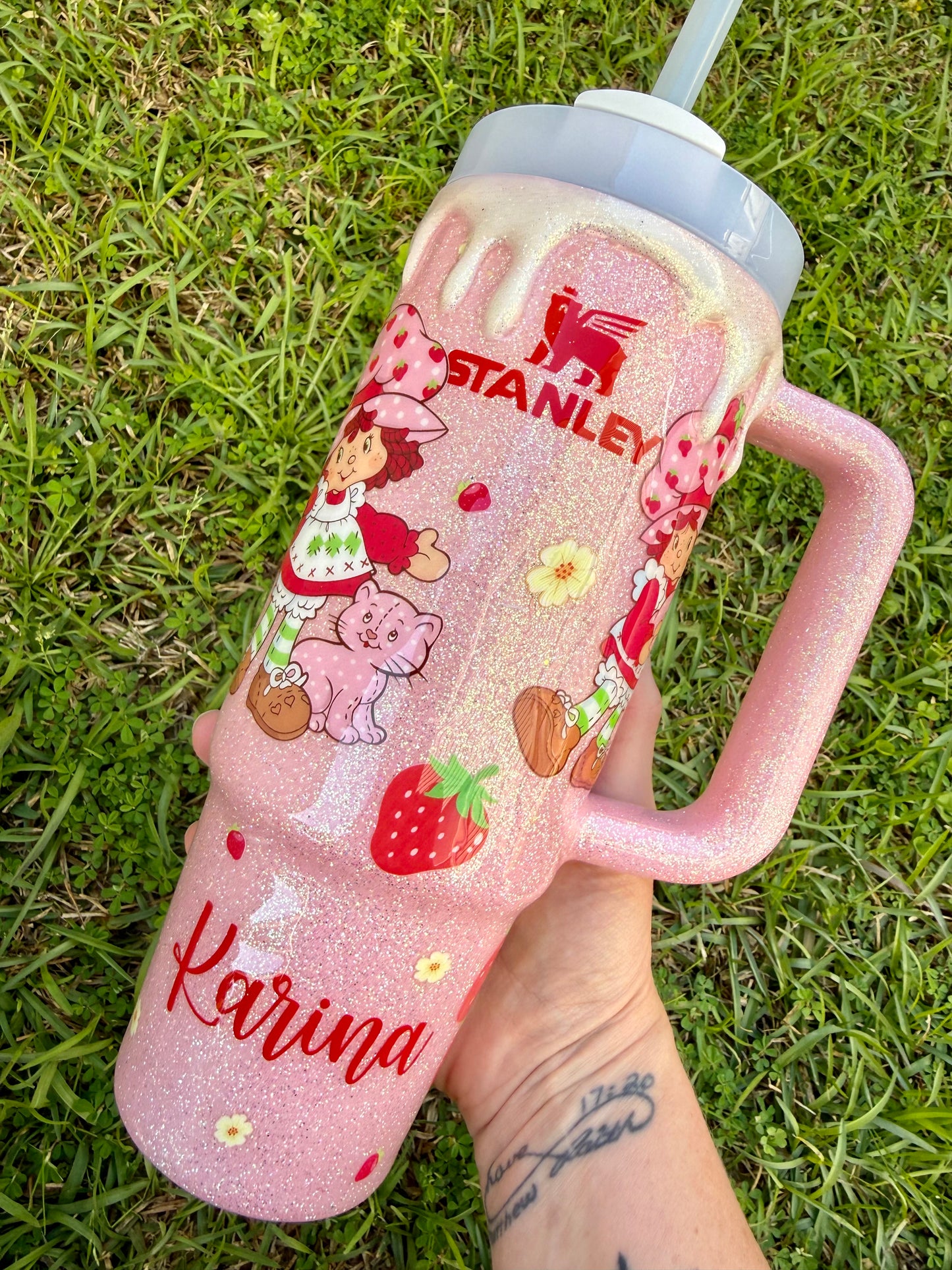 🍓 Shortcake Glitter Tumbler