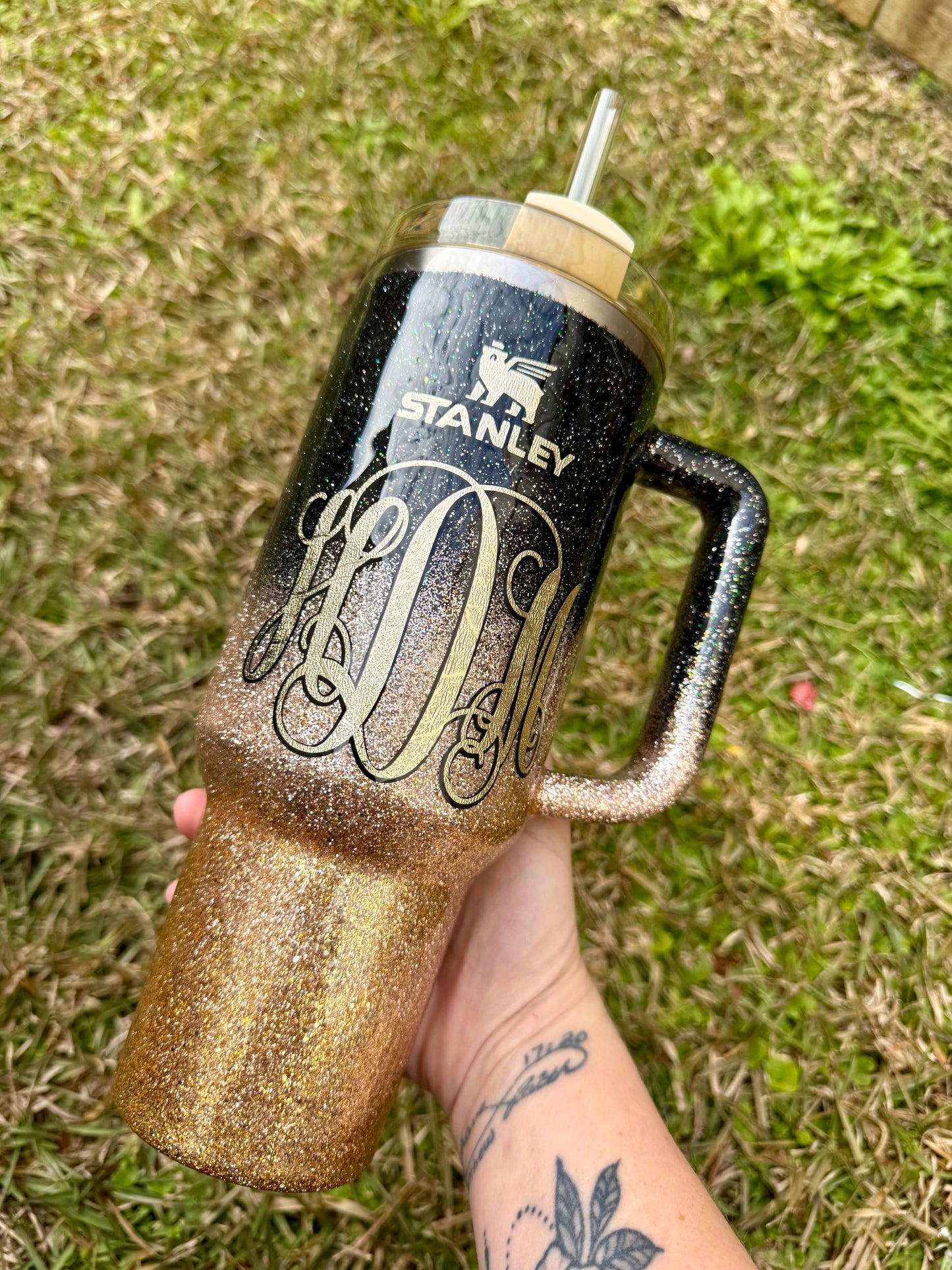 Black and Gold Ombre Glitter Tumbler