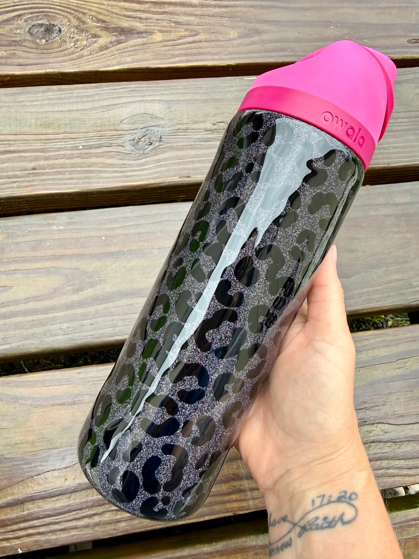 24oz Owala Black Ghost Leopard
