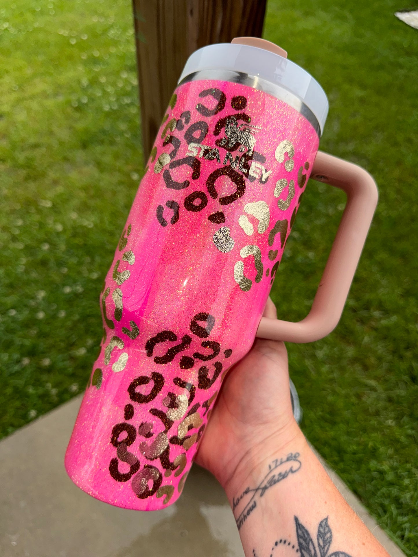 Abstract Pink and Gold Leopard Glitter Tumbler
