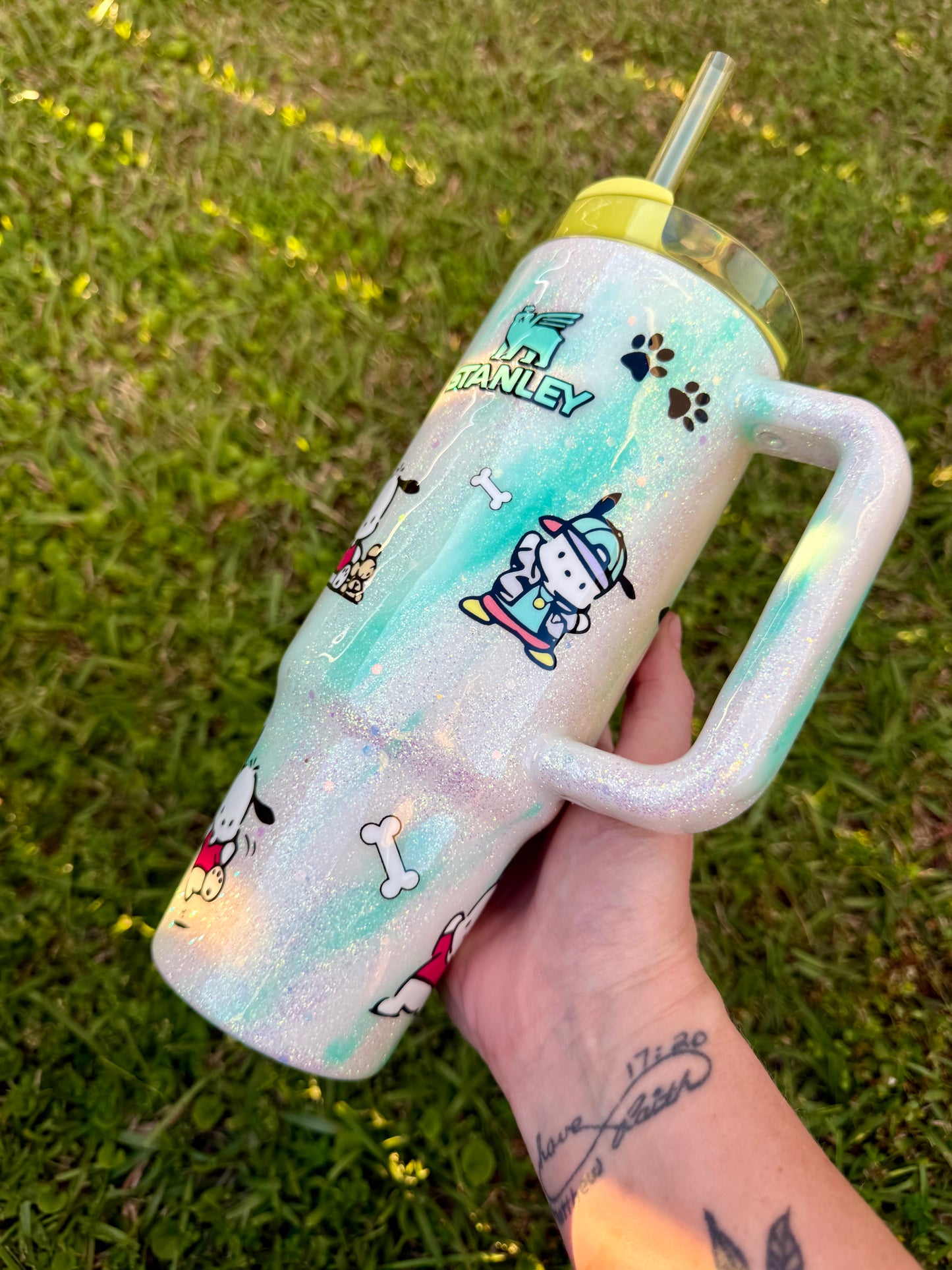 Made to Order Pochacco Glitter Tumbler