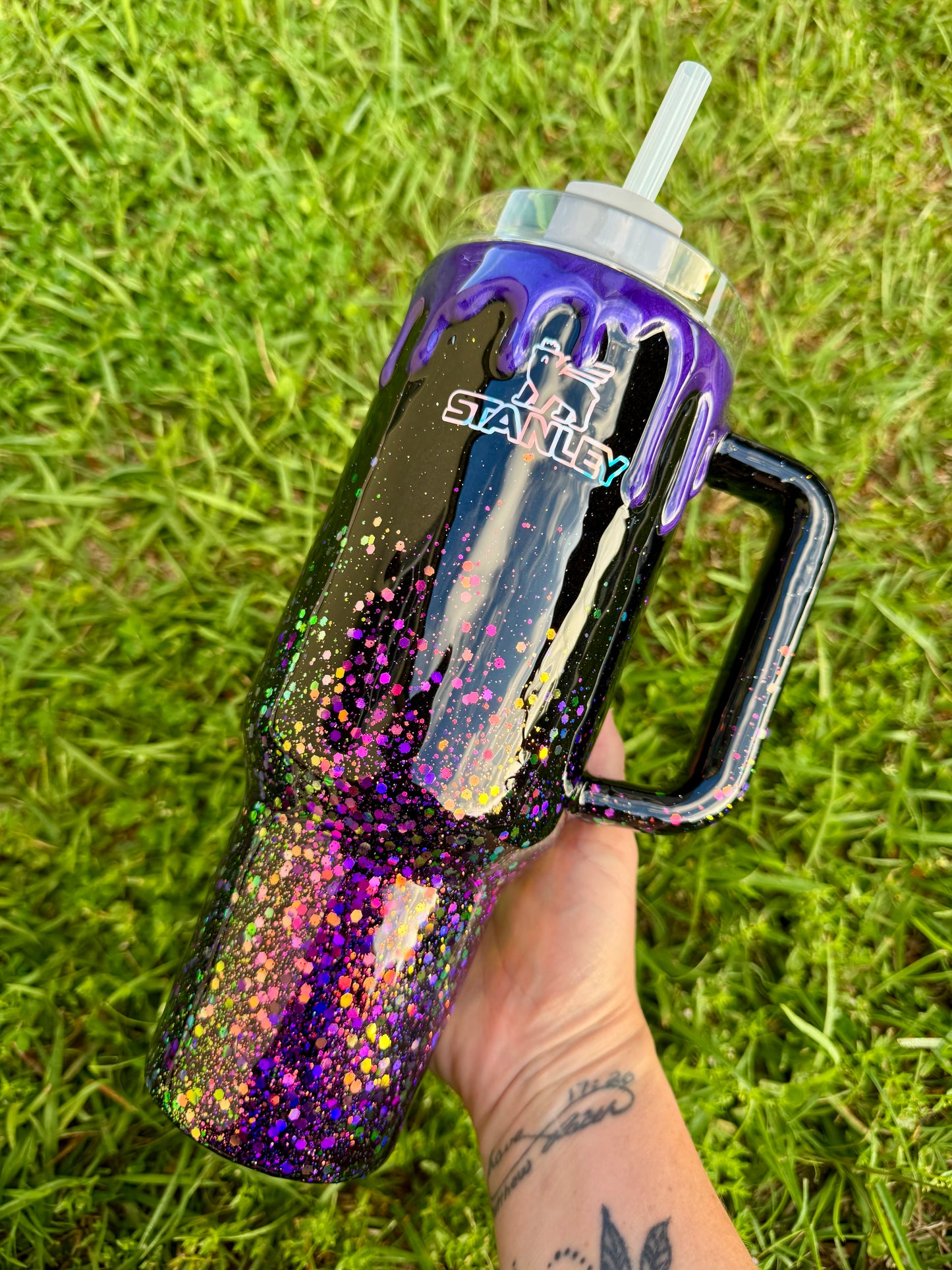 Black and Purple color shift Glitter Tumbler