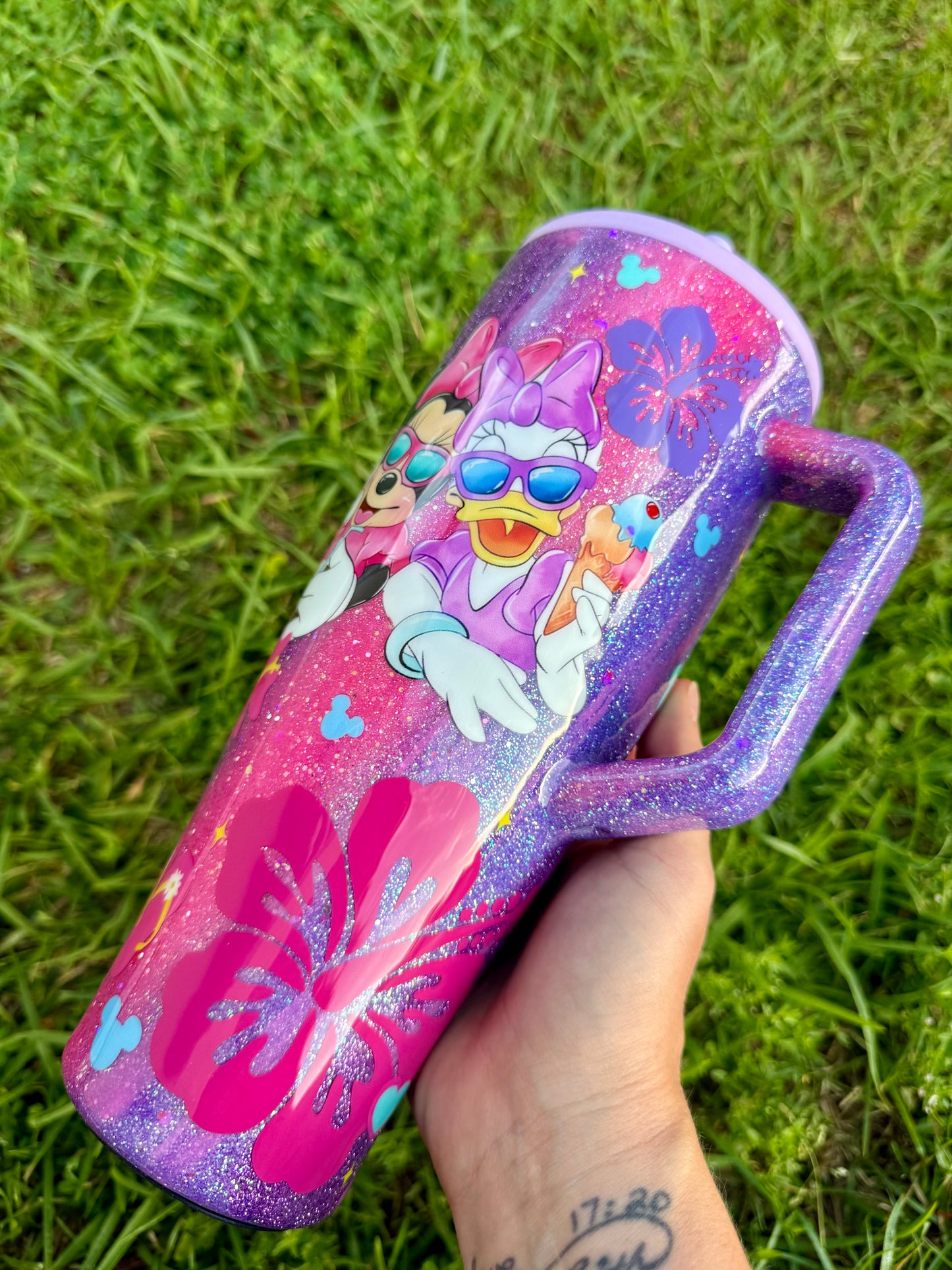 Minnie and Daisy Summer Glitter Tumbler