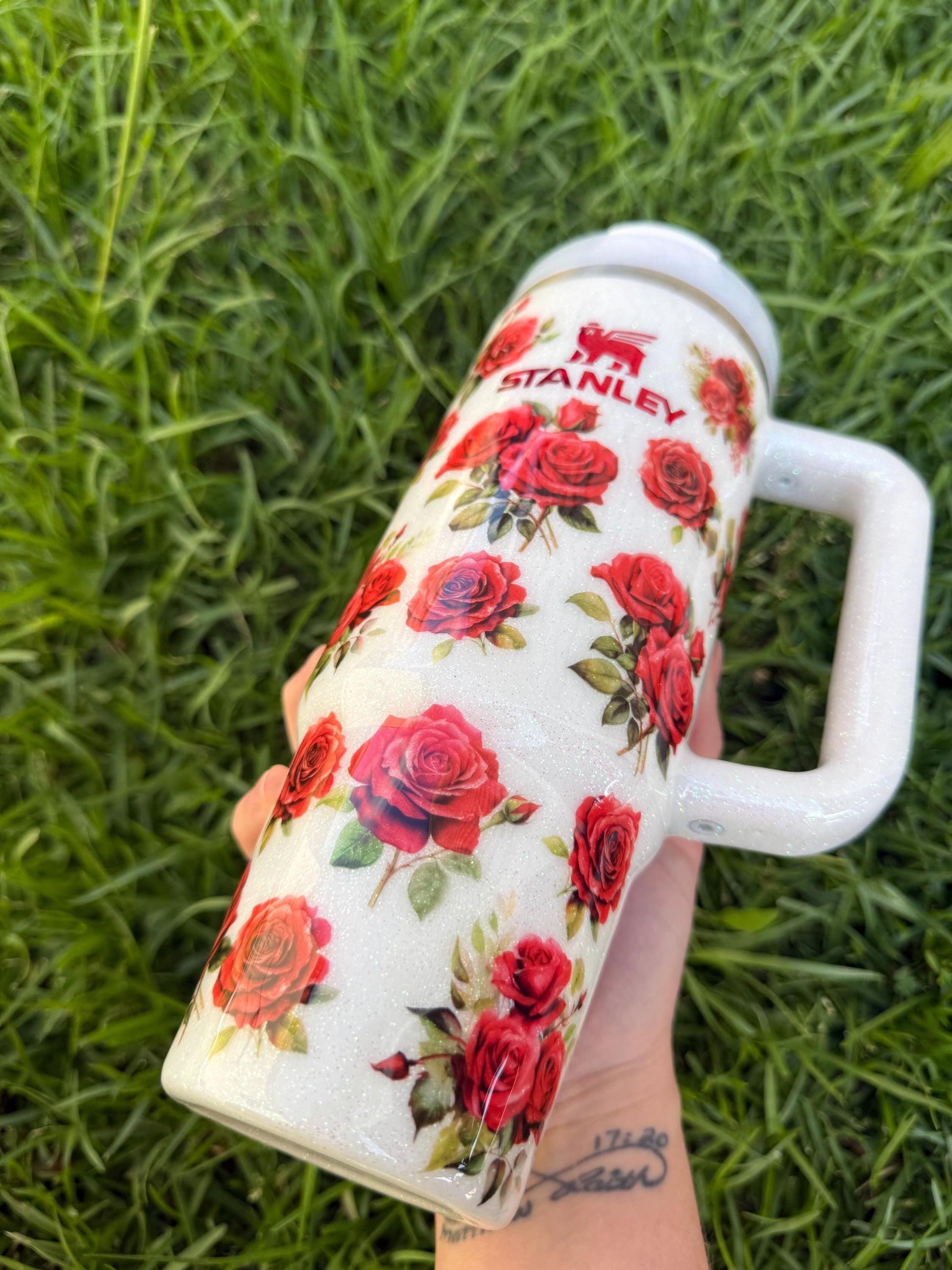 Custom Red Rose Stanley Tumbler 40oz: Personalized Floral Glitter Hydrojug