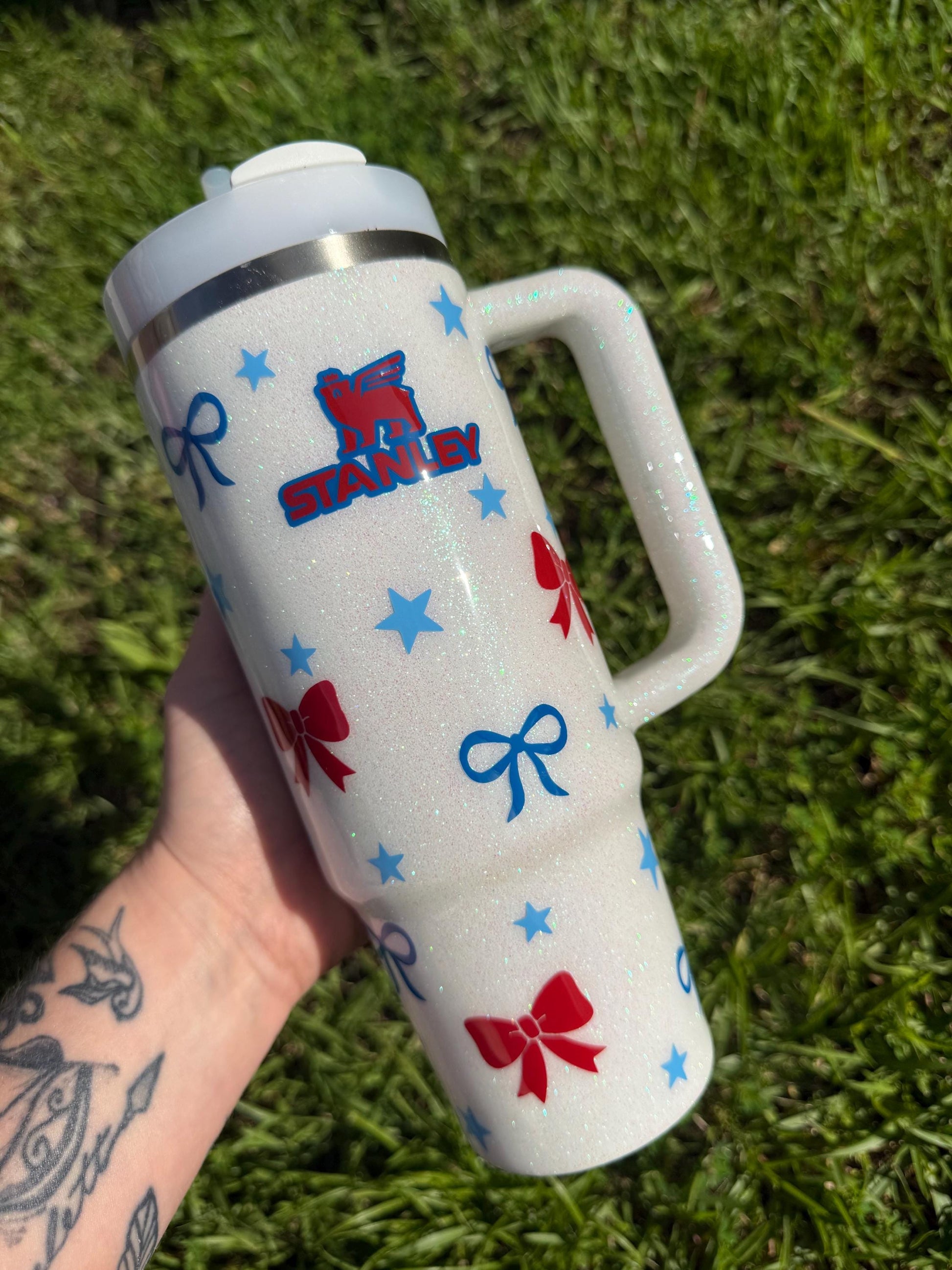 Custom Glitter Stanley Tumbler: Patriotic Bows, Personalized American Flag